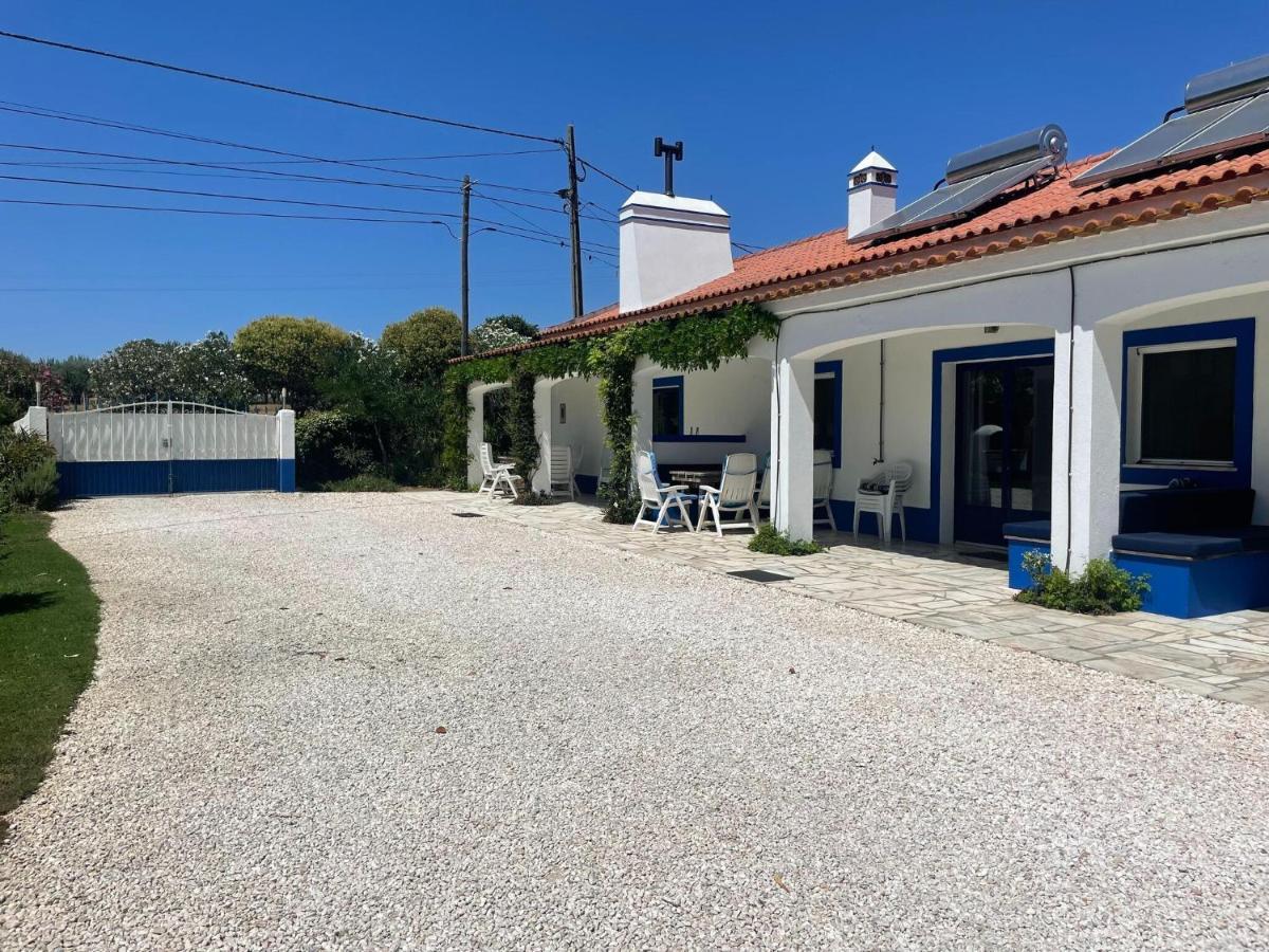 Inviting Holiday Home In Montemor O Novo With Pool Екстер'єр фото